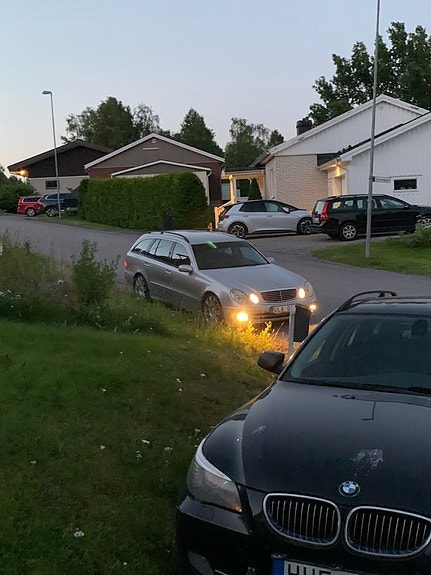 Mercedes-Benz E200 6 of 11