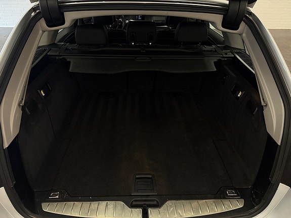 BMW 520d 15 of 17