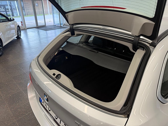 BMW 520d 16 of 17