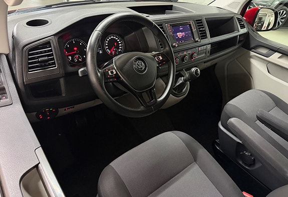 Volkswagen Transporter 11 of 25