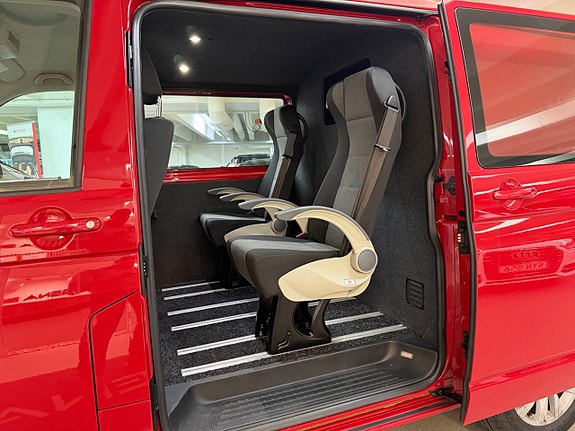 Volkswagen Transporter 16 of 25