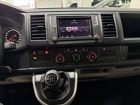 Volkswagen Transporter 22 of 25
