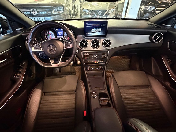 Mercedes-Benz CLA200 16 of 22