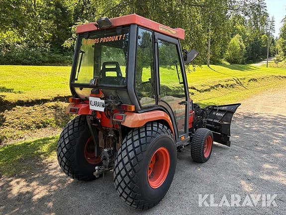 Traktor Kubota ST-30 4WD 5 of 5