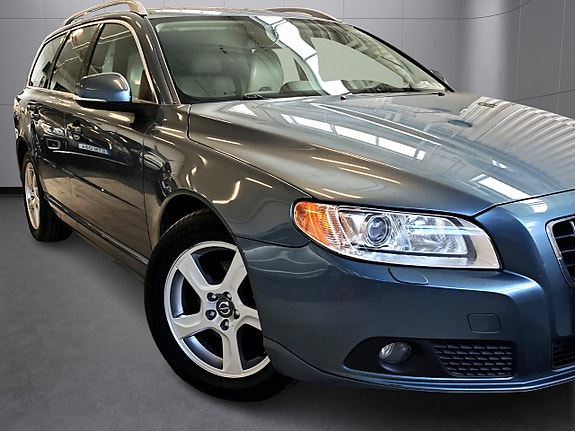 Volvo V70 7 of 26