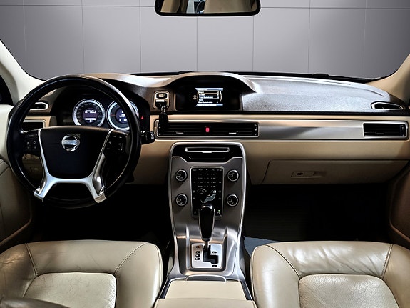 Volvo V70 18 of 26