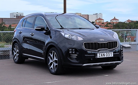 Kia Sportage 2 of 5