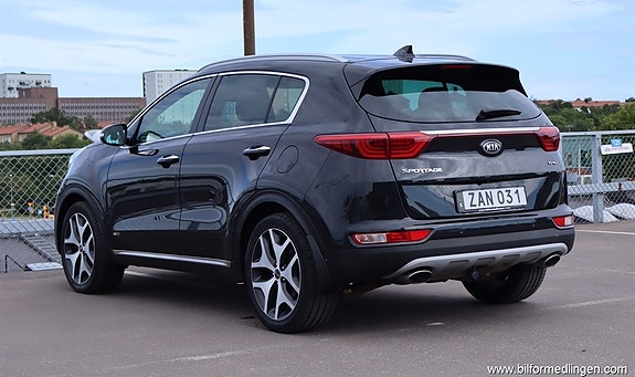 Kia Sportage 3 of 5