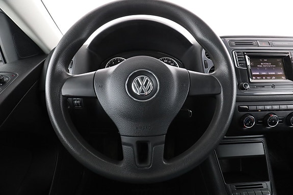 Volkswagen Tiguan 18 of 30