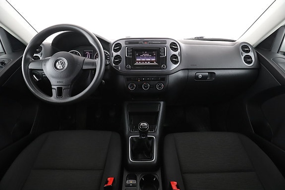 Volkswagen Tiguan 12 of 30
