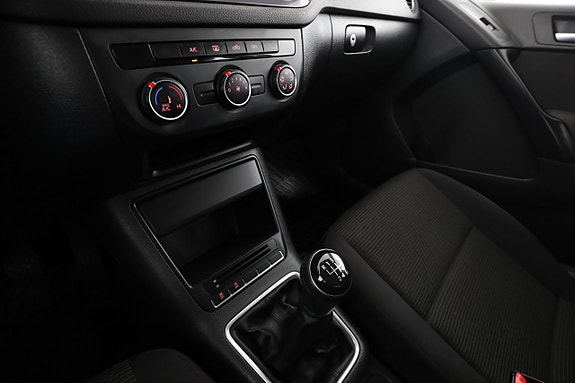 Volkswagen Tiguan 21 of 30