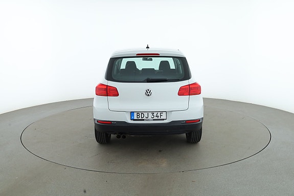 Volkswagen Tiguan 4 of 5