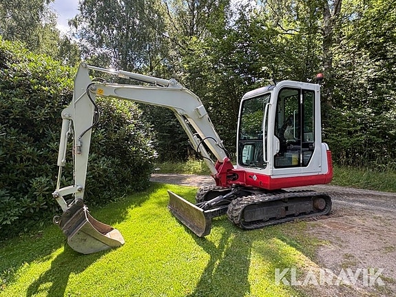 Grävmaskin Takeuchi TB135