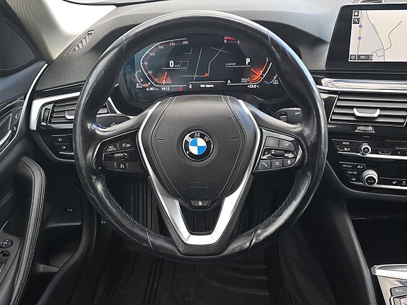 BMW 520d 11 of 15