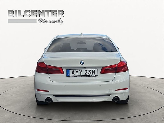 BMW 520 5 of 5