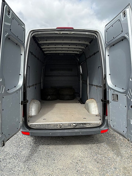 Volkswagen Crafter 35 9 of 30