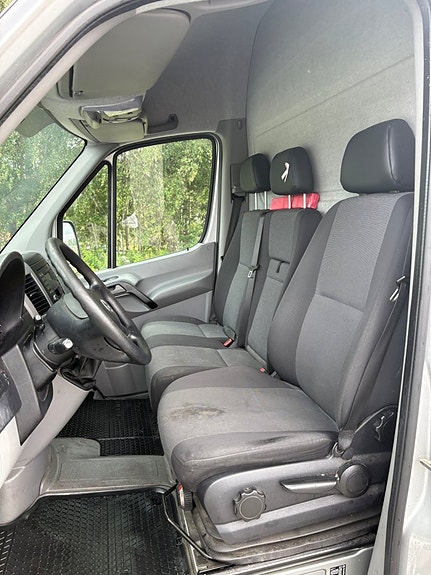 Volkswagen Crafter 35 16 of 30