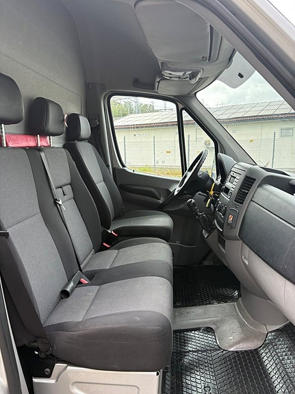 Volkswagen Crafter 35 18 of 30