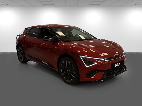 Kia EV6 3 of 5