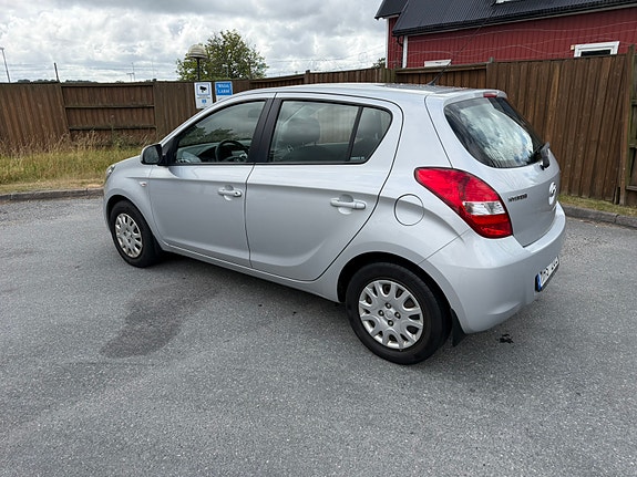Hyundai i20 4 of 5