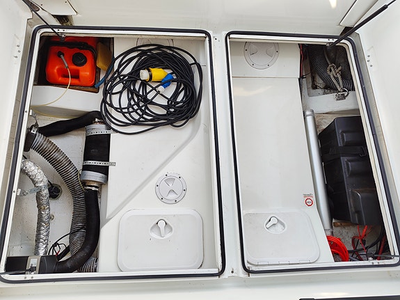 Beneteau Antares 880 -2012 11 of 16