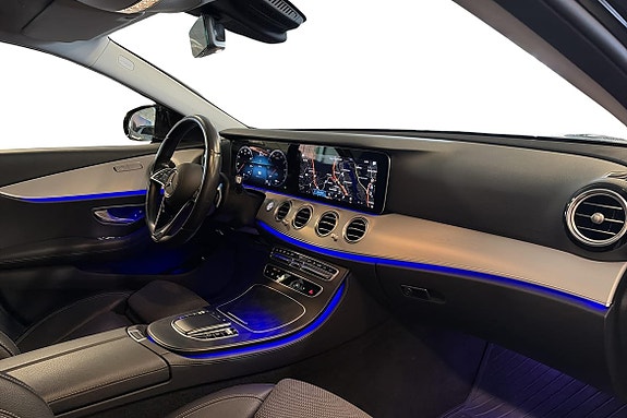 Mercedes-Benz E300 20 of 25