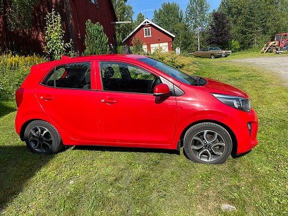 Kia Picanto 3 of 5