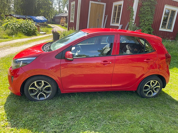 Kia Picanto 4 of 5