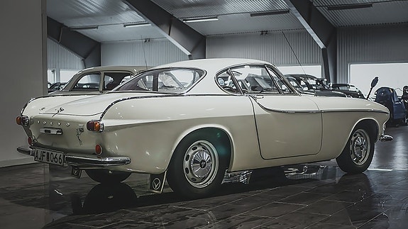 Volvo P1800 S 2 of 5