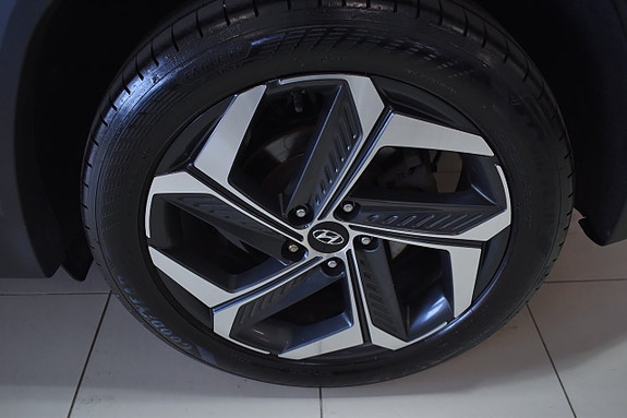 Hyundai Tucson 21 of 22