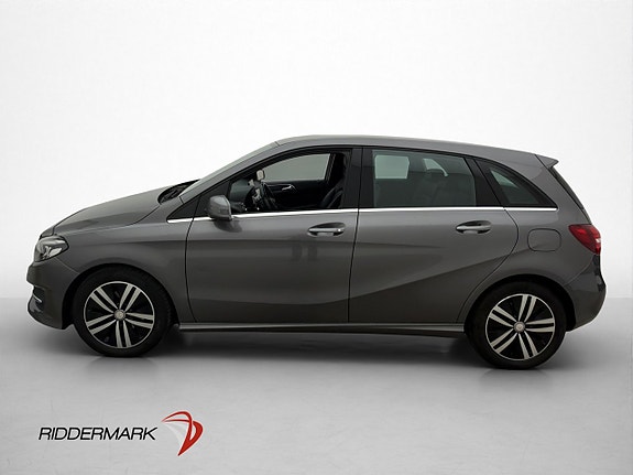 Mercedes-Benz B200 5 of 5