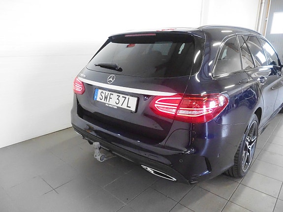 Mercedes-Benz C300 de 6 of 25