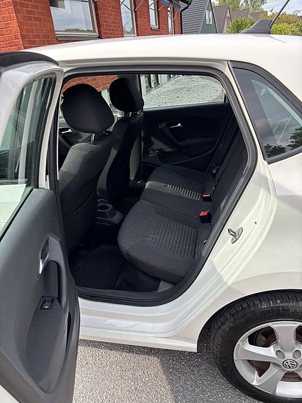 Volkswagen Polo 5 of 5