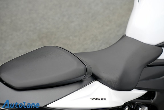 Suzuki GSX-S750 * SC Project, Ventiler kontrollerade! 16 of 28
