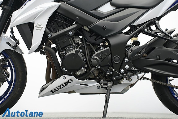 Suzuki GSX-S750 * SC Project, Ventiler kontrollerade! 14 of 28