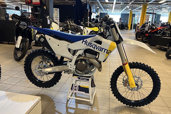 Husqvarna FC 350 2027 4 of 9