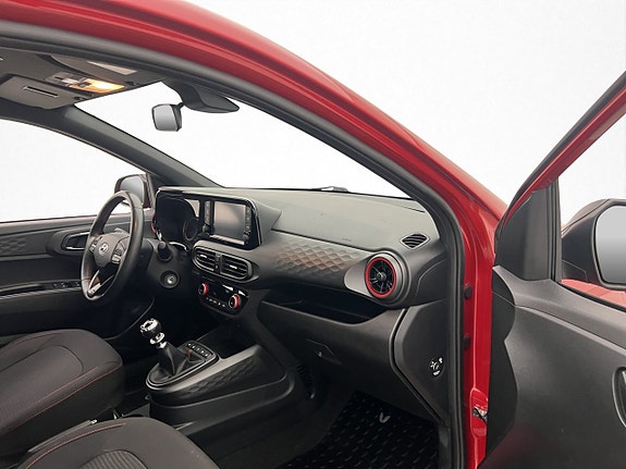 Hyundai i10 23 of 27