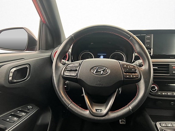 Hyundai i10 12 of 27