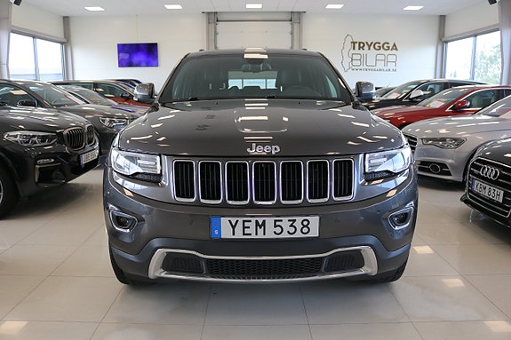 Jeep Grand Cherokee 2 of 26