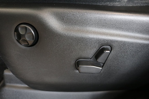 Jeep Grand Cherokee 24 of 26