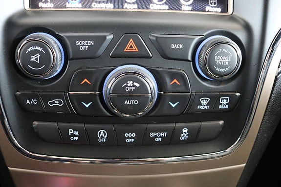 Jeep Grand Cherokee 20 of 26