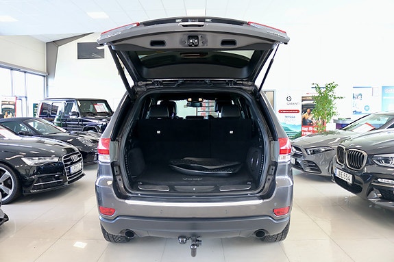 Jeep Grand Cherokee 4 of 26