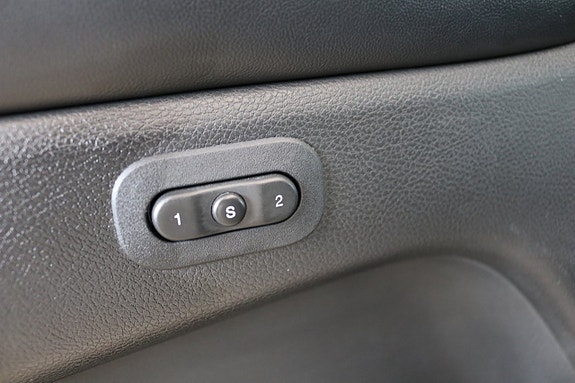 Jeep Grand Cherokee 23 of 26
