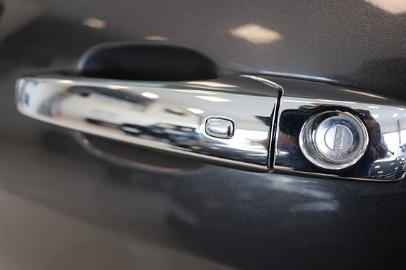 Jeep Grand Cherokee 10 of 26