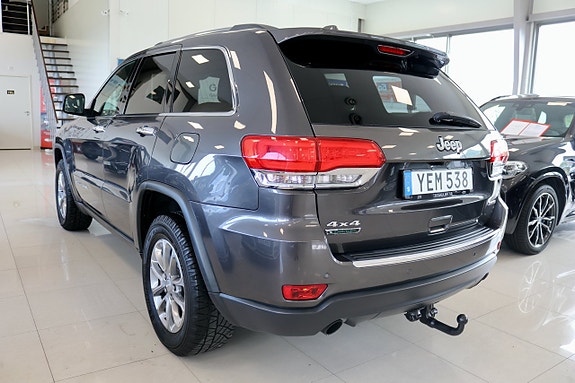 Jeep Grand Cherokee 8 of 26