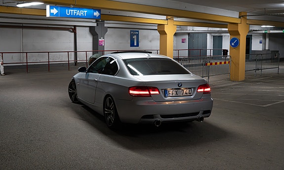 BMW 335i 5 of 5