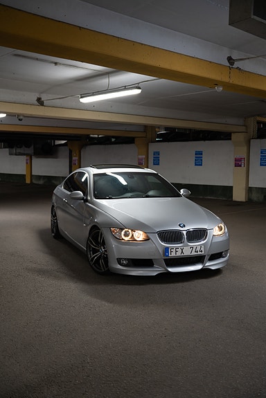 BMW 335i 4 of 5