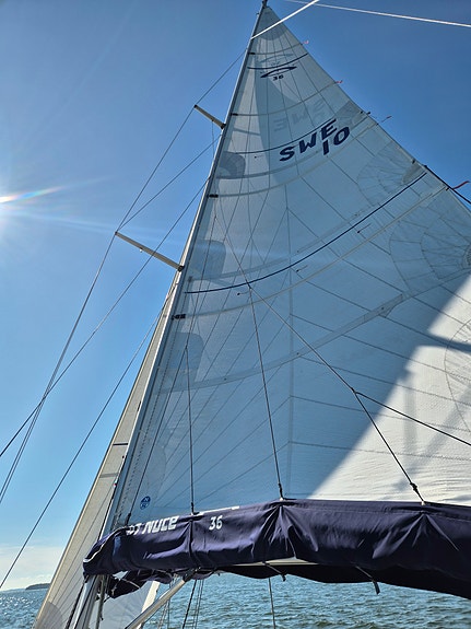 Arcona 36 | Volvo D1-30 | Lithium | North Sails | Extensively Upgraded 12 of 14