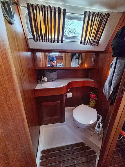 Arcona 36 | Volvo D1-30 | Lithium | North Sails | Extensively Upgraded 11 of 14
