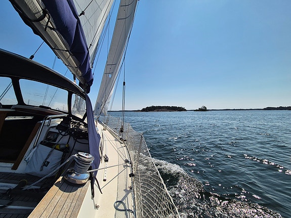 Arcona 36 | Volvo D1-30 | Lithium | North Sails | Extensively Upgraded 4 of 14